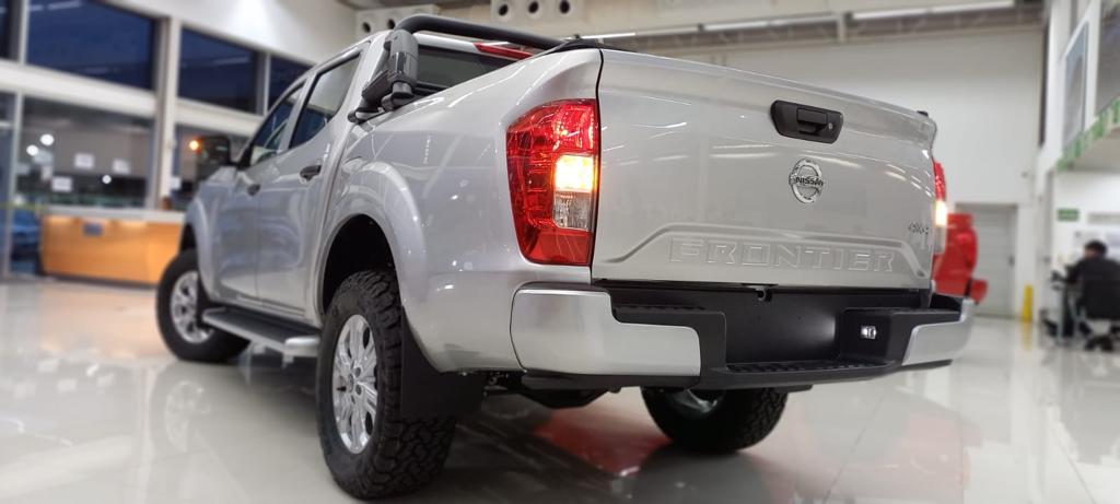 Nissan Frontier SE 4x4 2.3 Bi-Turbo Diesel Automática